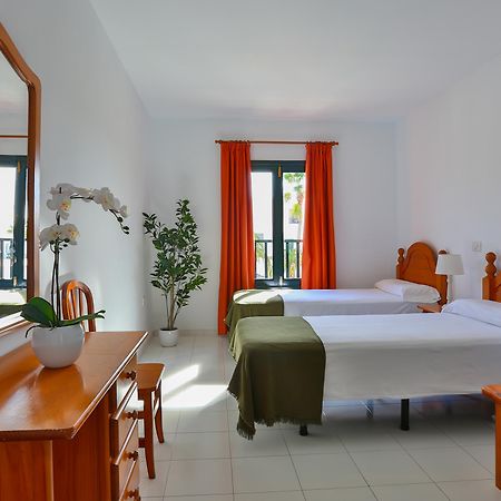 Sol Apartamentos Costa Teguise Εξωτερικό φωτογραφία