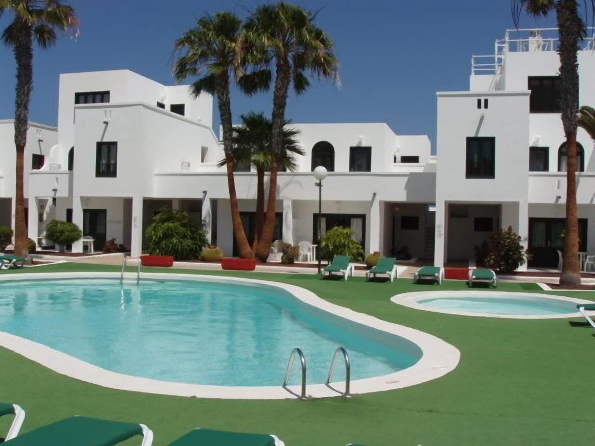 Sol Apartamentos Costa Teguise Εξωτερικό φωτογραφία