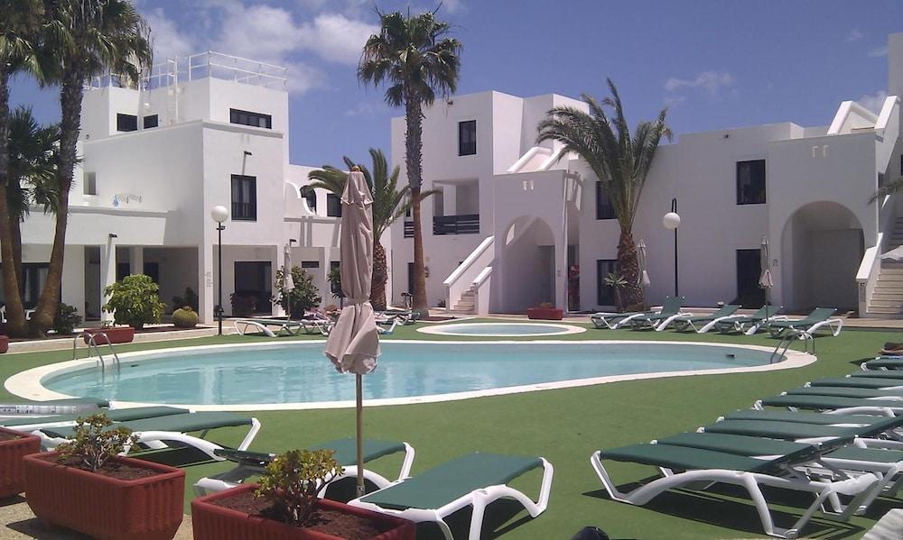 Sol Apartamentos Costa Teguise Εξωτερικό φωτογραφία