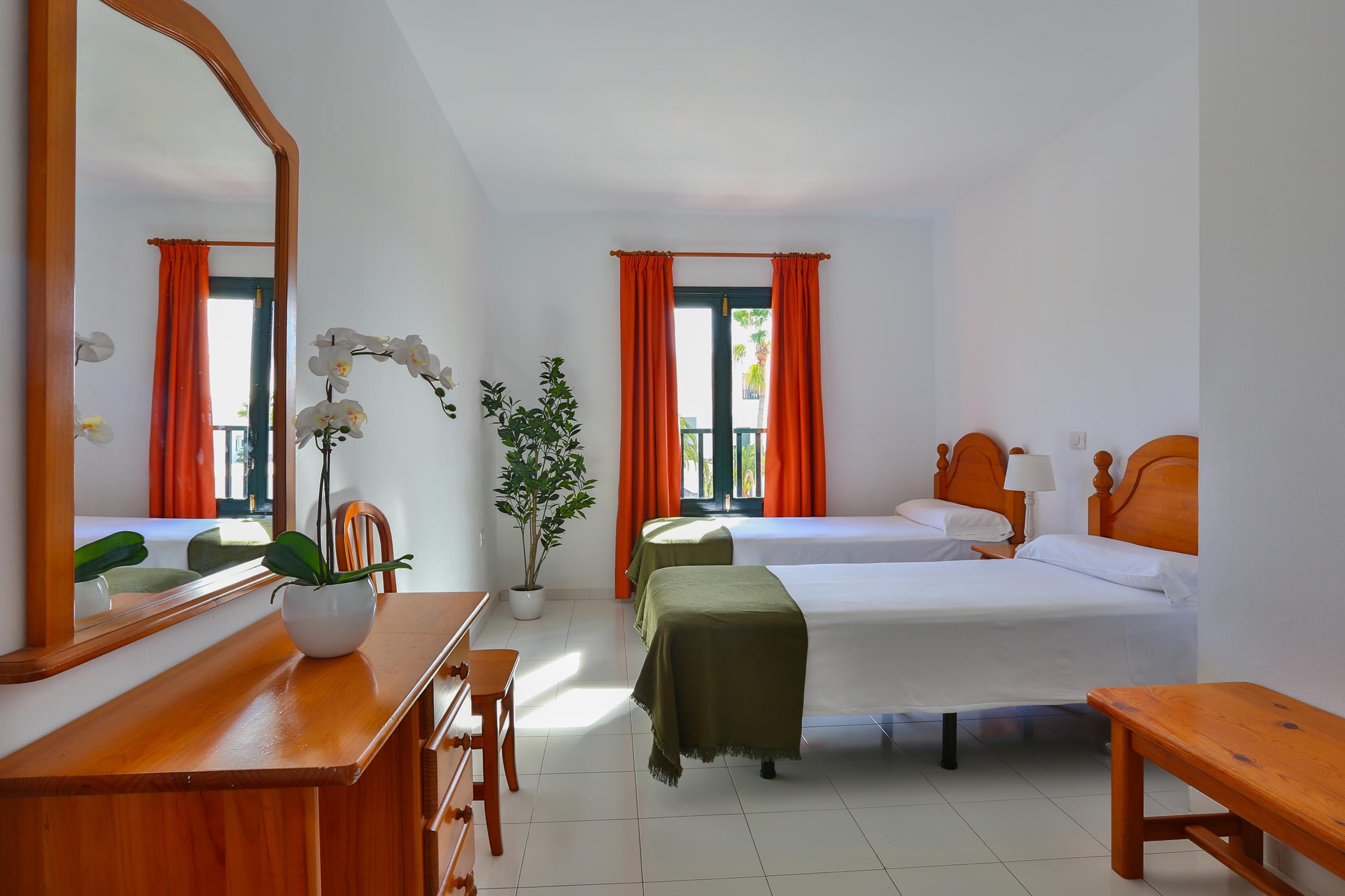 Sol Apartamentos Costa Teguise Εξωτερικό φωτογραφία