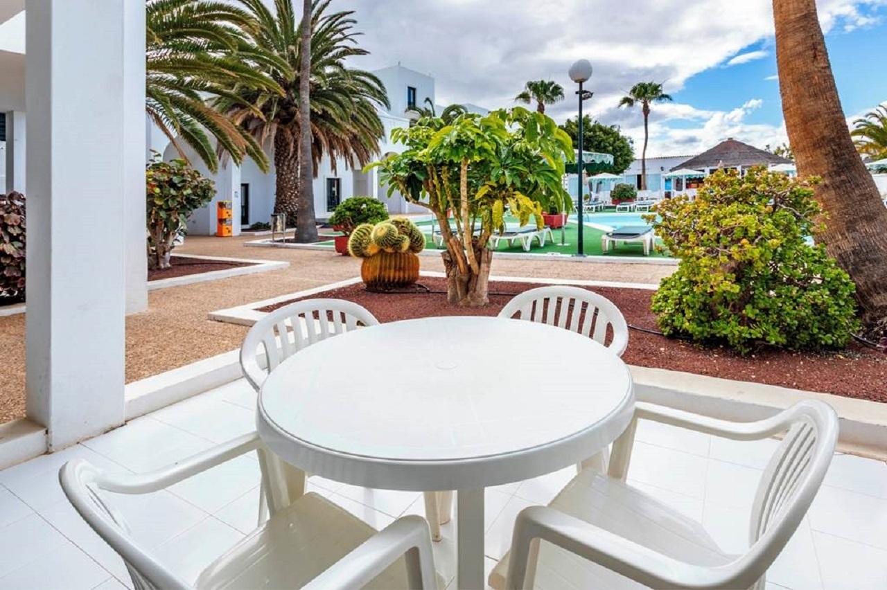 Sol Apartamentos Costa Teguise Εξωτερικό φωτογραφία