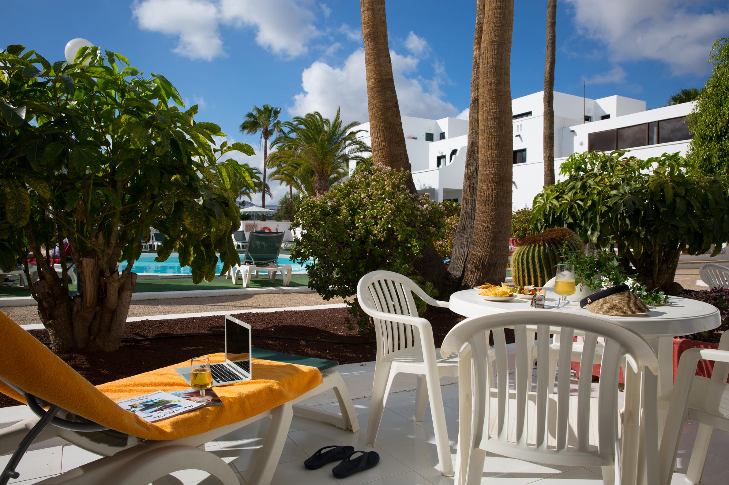 Sol Apartamentos Costa Teguise Εξωτερικό φωτογραφία