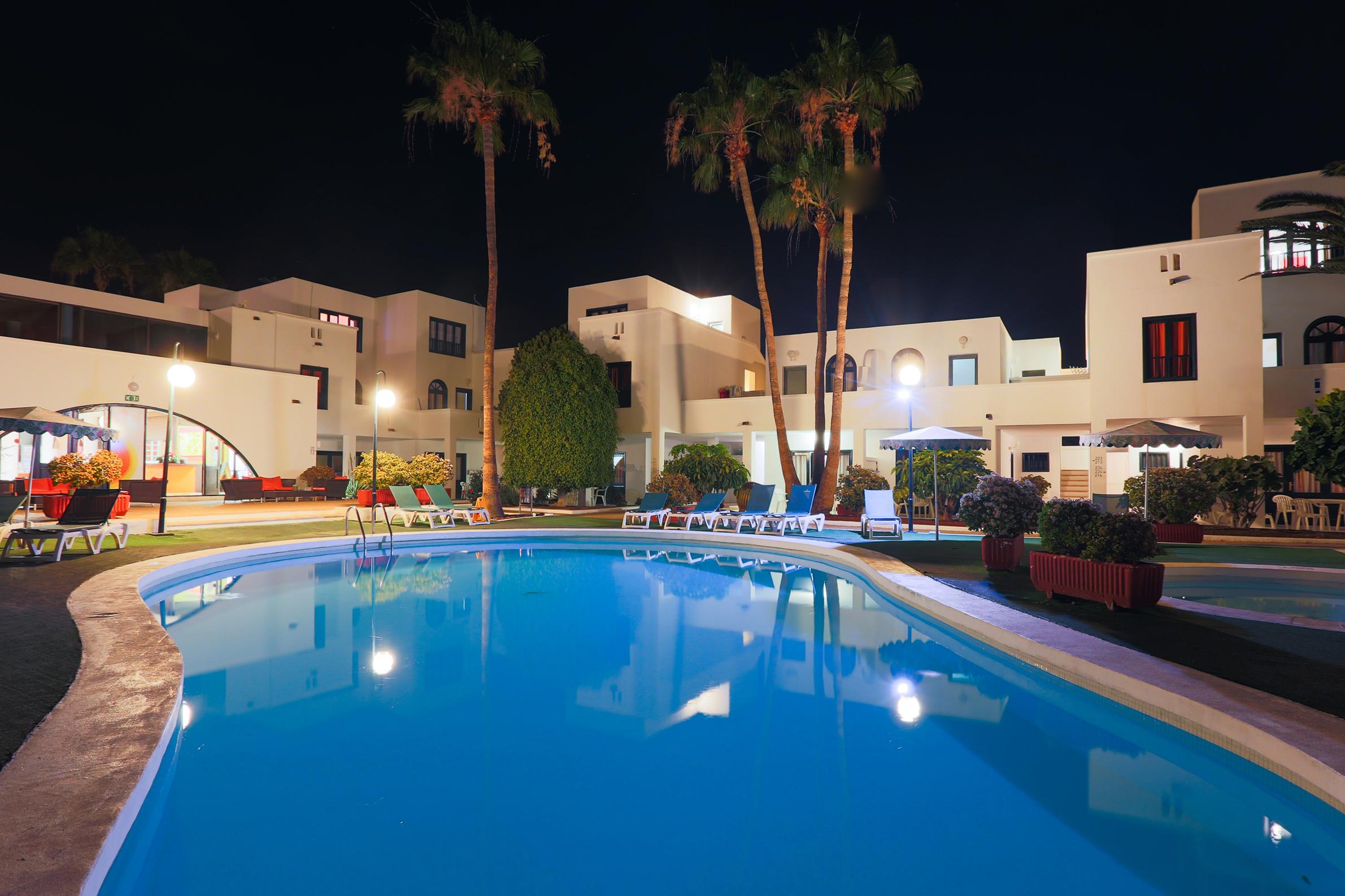 Sol Apartamentos Costa Teguise Εξωτερικό φωτογραφία
