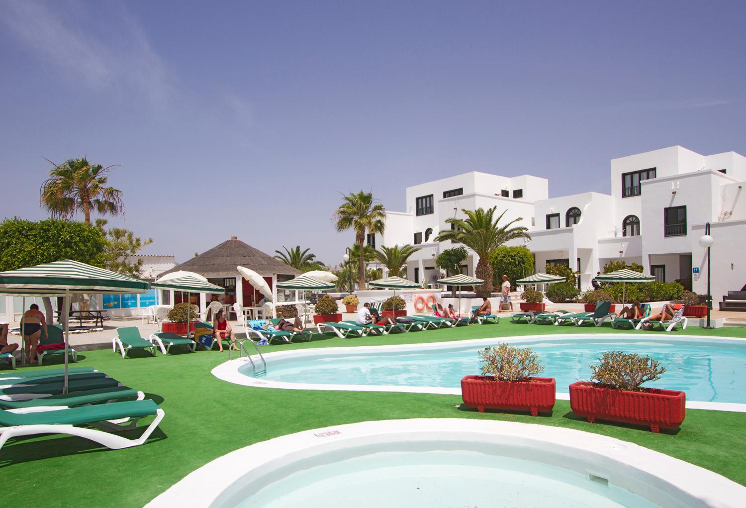Sol Apartamentos Costa Teguise Εξωτερικό φωτογραφία