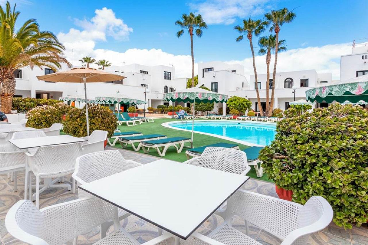 Sol Apartamentos Costa Teguise Εξωτερικό φωτογραφία