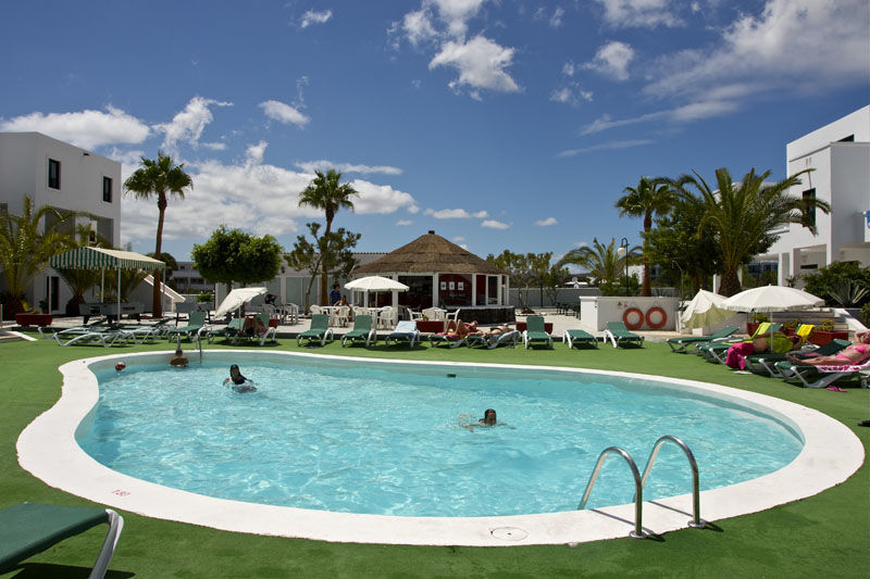 Sol Apartamentos Costa Teguise Εξωτερικό φωτογραφία