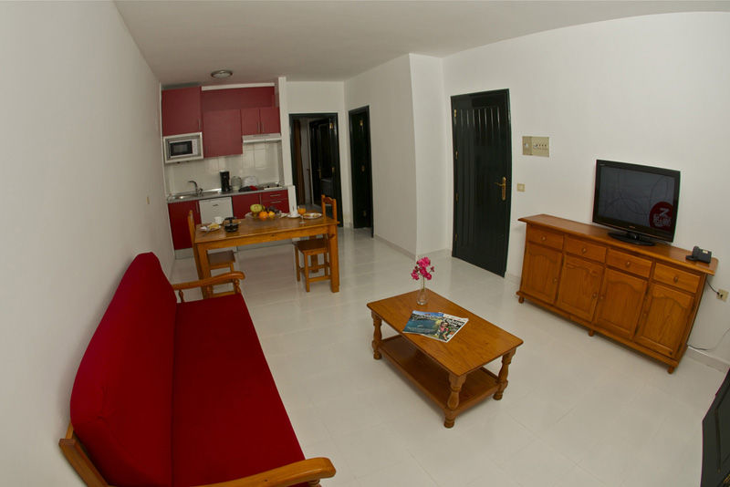 Sol Apartamentos Costa Teguise Εξωτερικό φωτογραφία