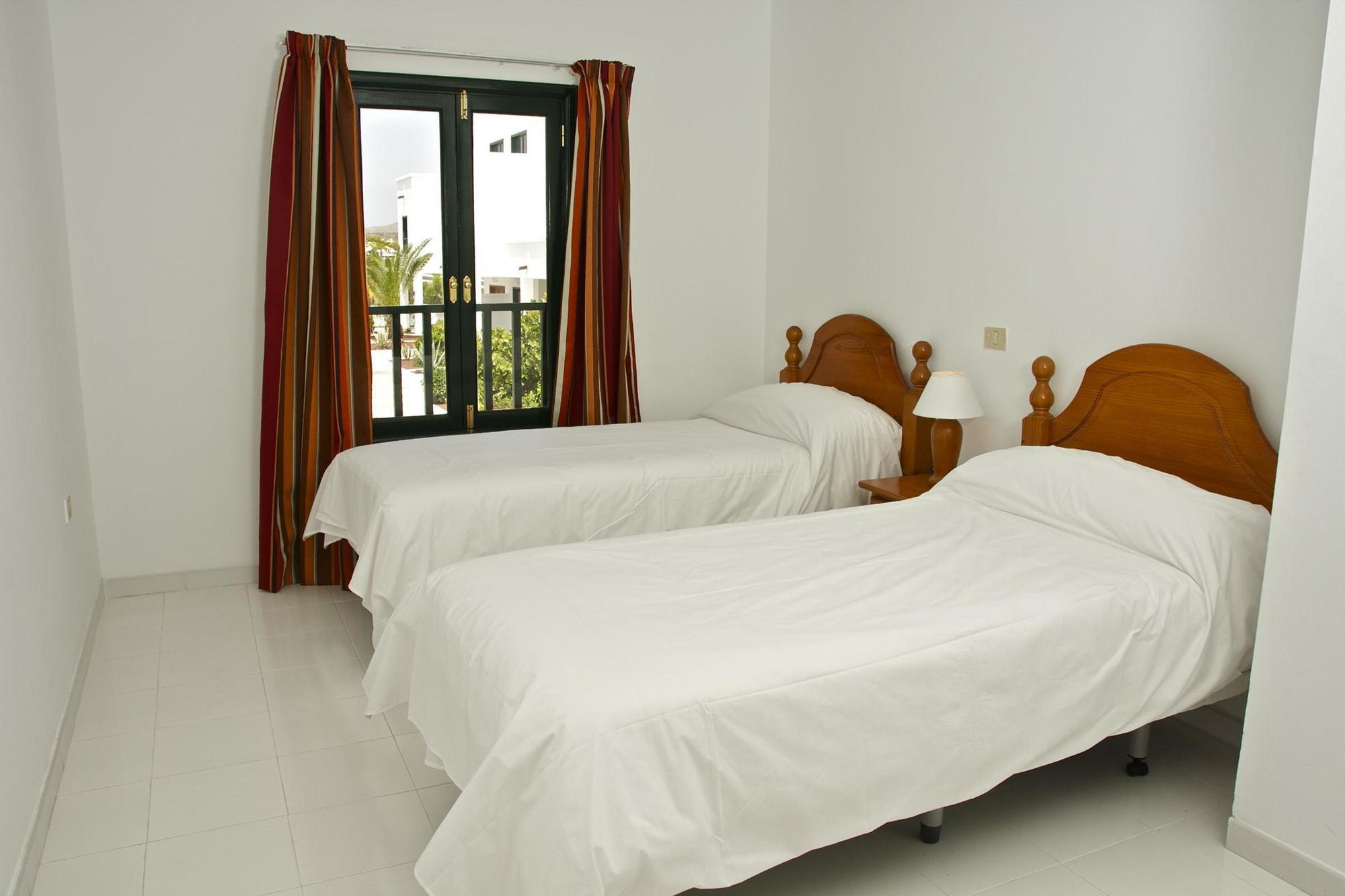 Sol Apartamentos Costa Teguise Εξωτερικό φωτογραφία