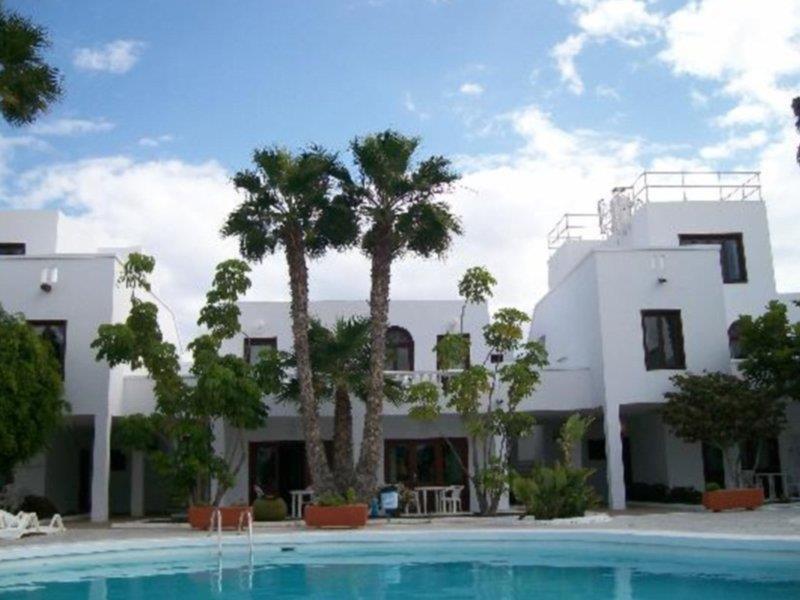 Sol Apartamentos Costa Teguise Εξωτερικό φωτογραφία