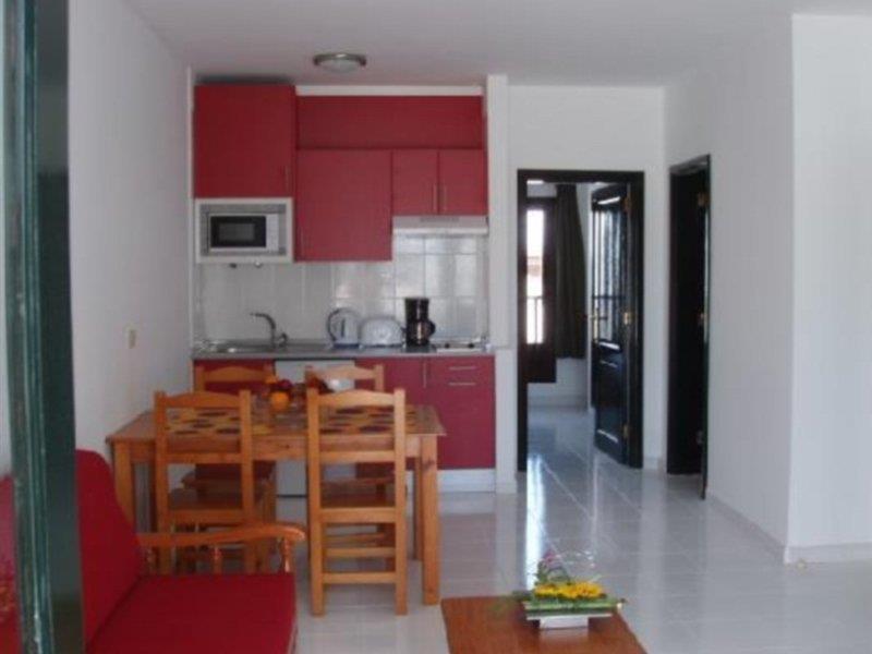 Sol Apartamentos Costa Teguise Εξωτερικό φωτογραφία